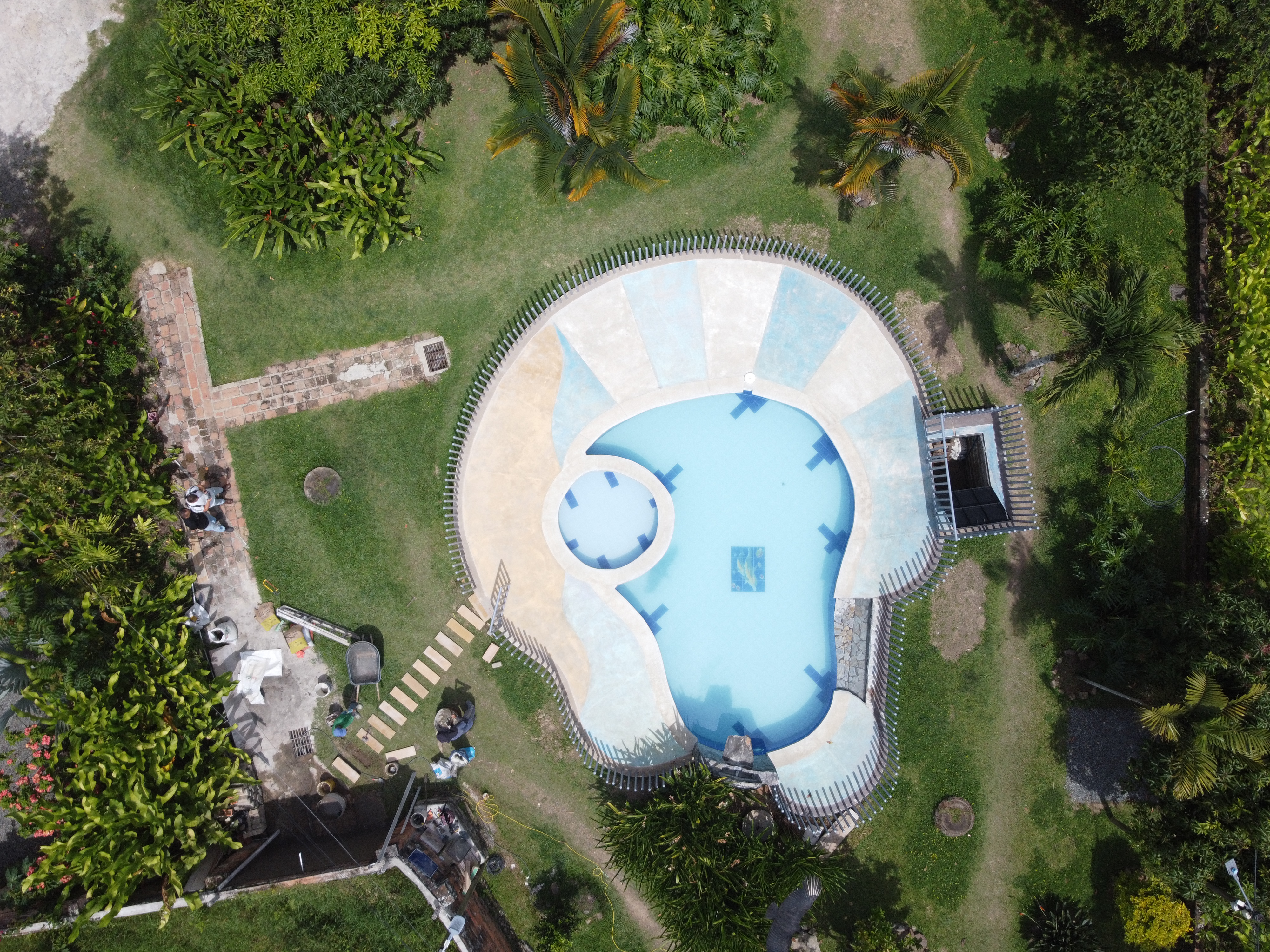 ENCERRAMIENTO PISCINA